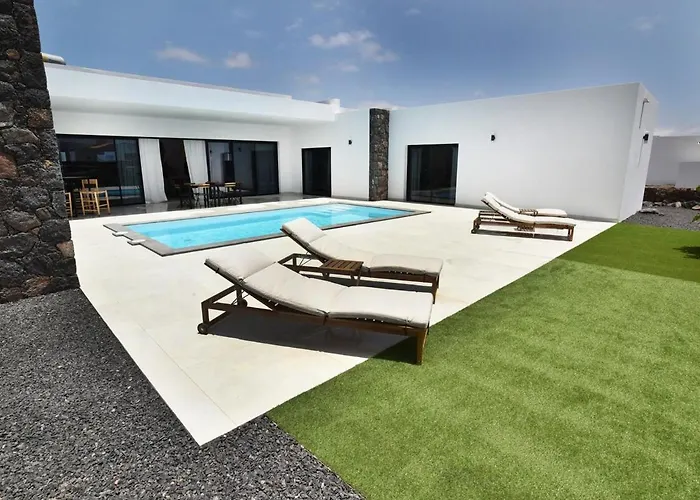 Pitaya - Luxury Escape * La Oliva